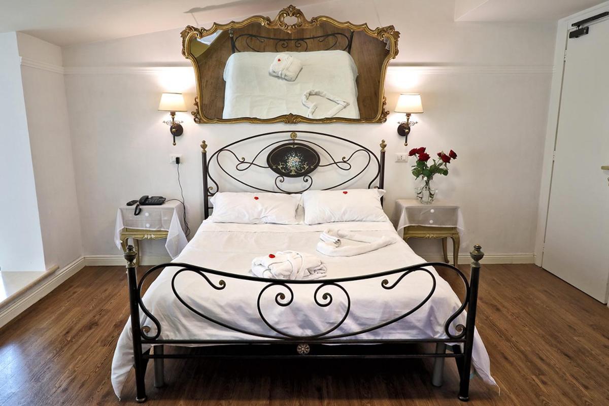 Hotel Al Castello Pomezia Ngoại thất bức ảnh
