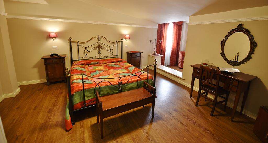 Hotel Al Castello Pomezia Phòng bức ảnh