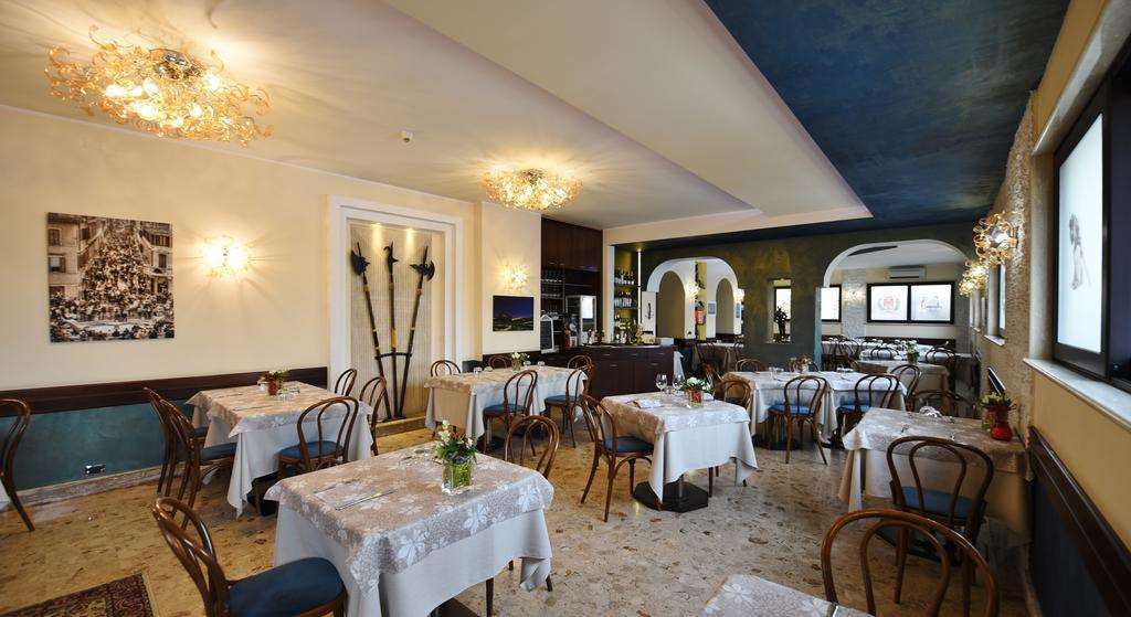 Hotel Al Castello Pomezia Nhà hàng bức ảnh